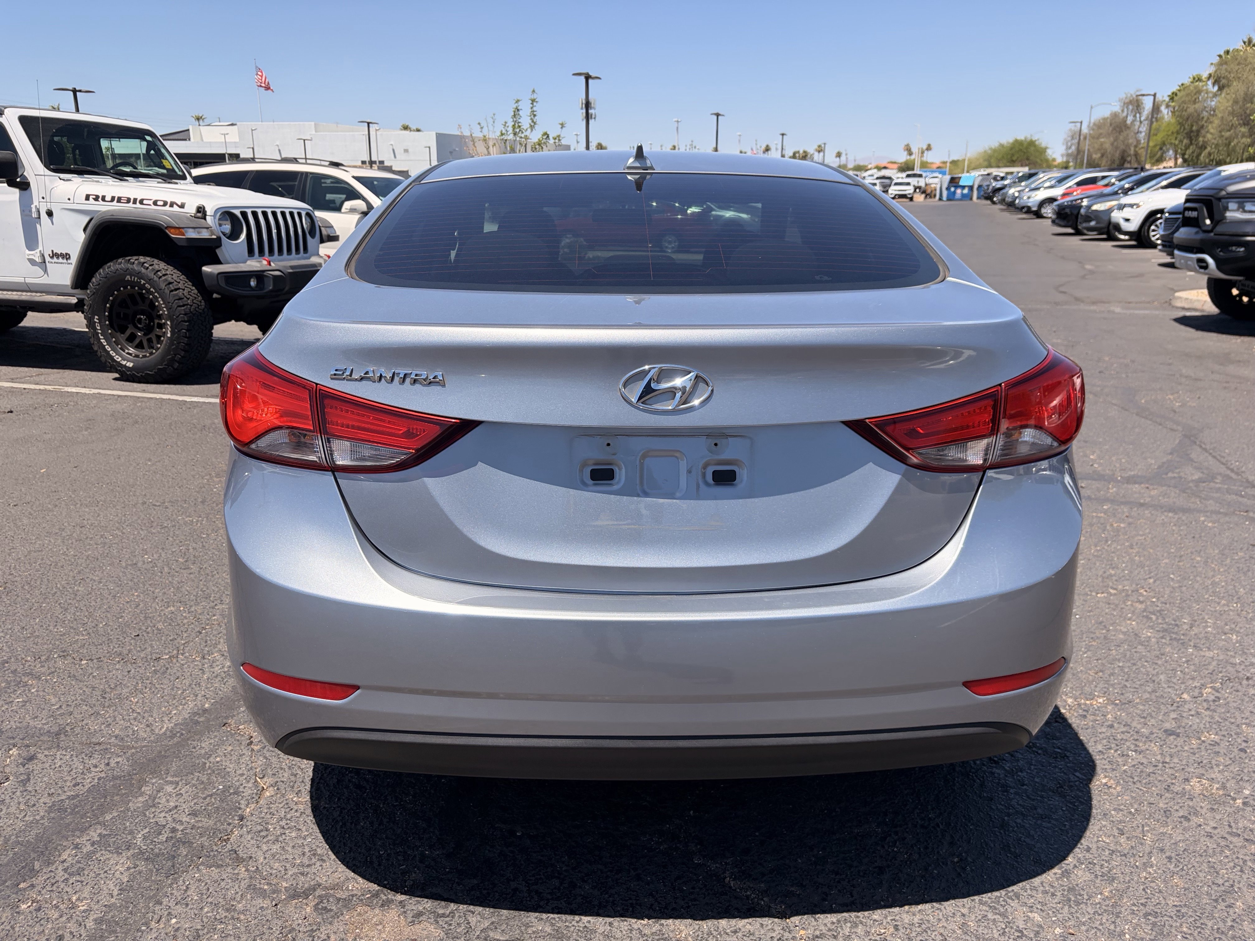 Used 2016 Hyundai Elantra SE FWD image 4