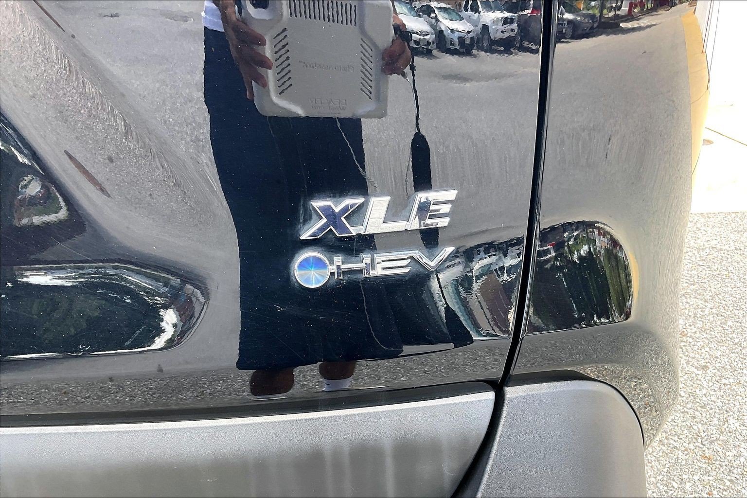 Used 2025 Toyota RAV4 XLE AWD/4WD image 10