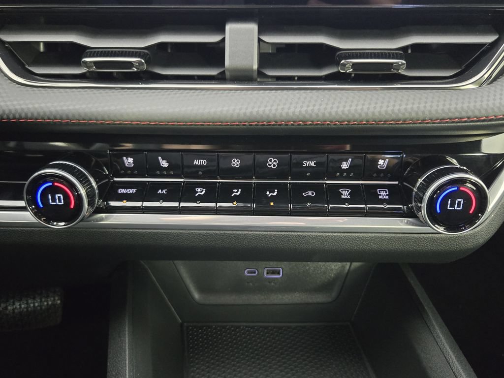 New 2026 Chevrolet Equinox RS w/ Convenience Package III FWD image 20