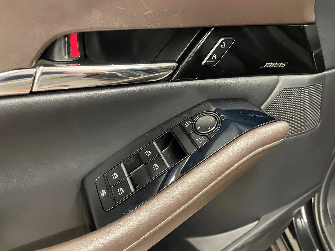 Used 2021 MAZDA CX-30 AWD 2.5 S w/ Premium Package image 19