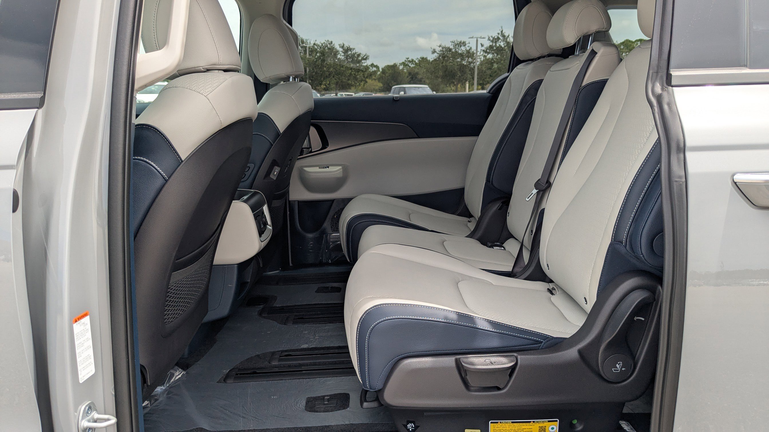 New 2026 Kia Carnival SX Prestige image 18