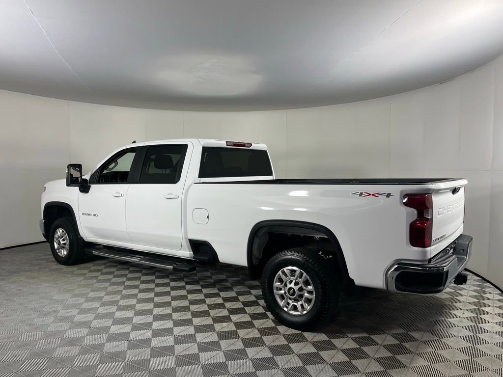 Used 2025 Chevrolet Silverado 2500 LT w/ Convenience Package image 10
