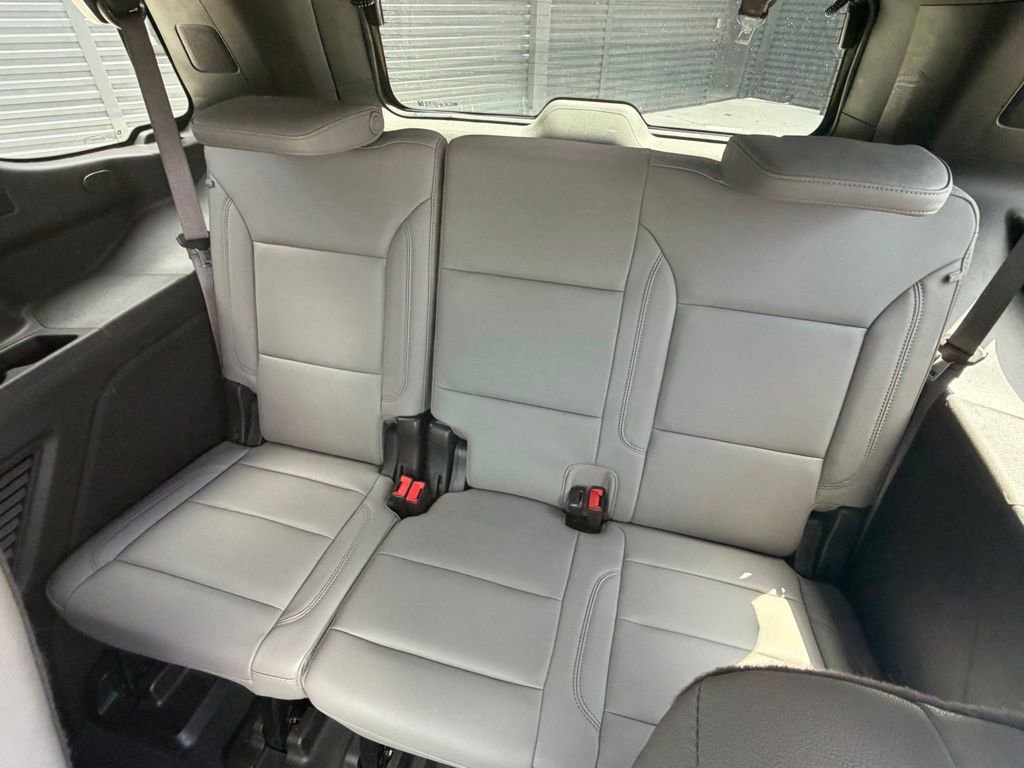 Used 2024 Chevrolet Tahoe Z71 w/ Z71 Off-Road Package AWD/4WD image 11