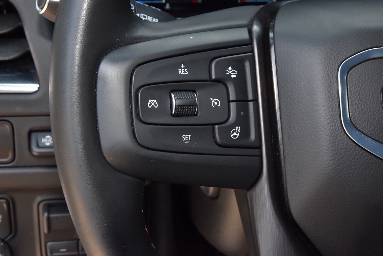 Used 2024 GMC Yukon AT4 w/ Technology Package AWD/4WD image 24