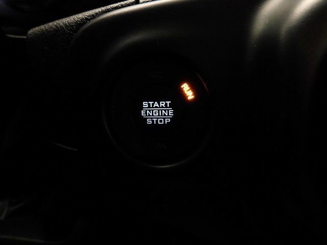 Used 2022 Jeep Gladiator Willys image 40