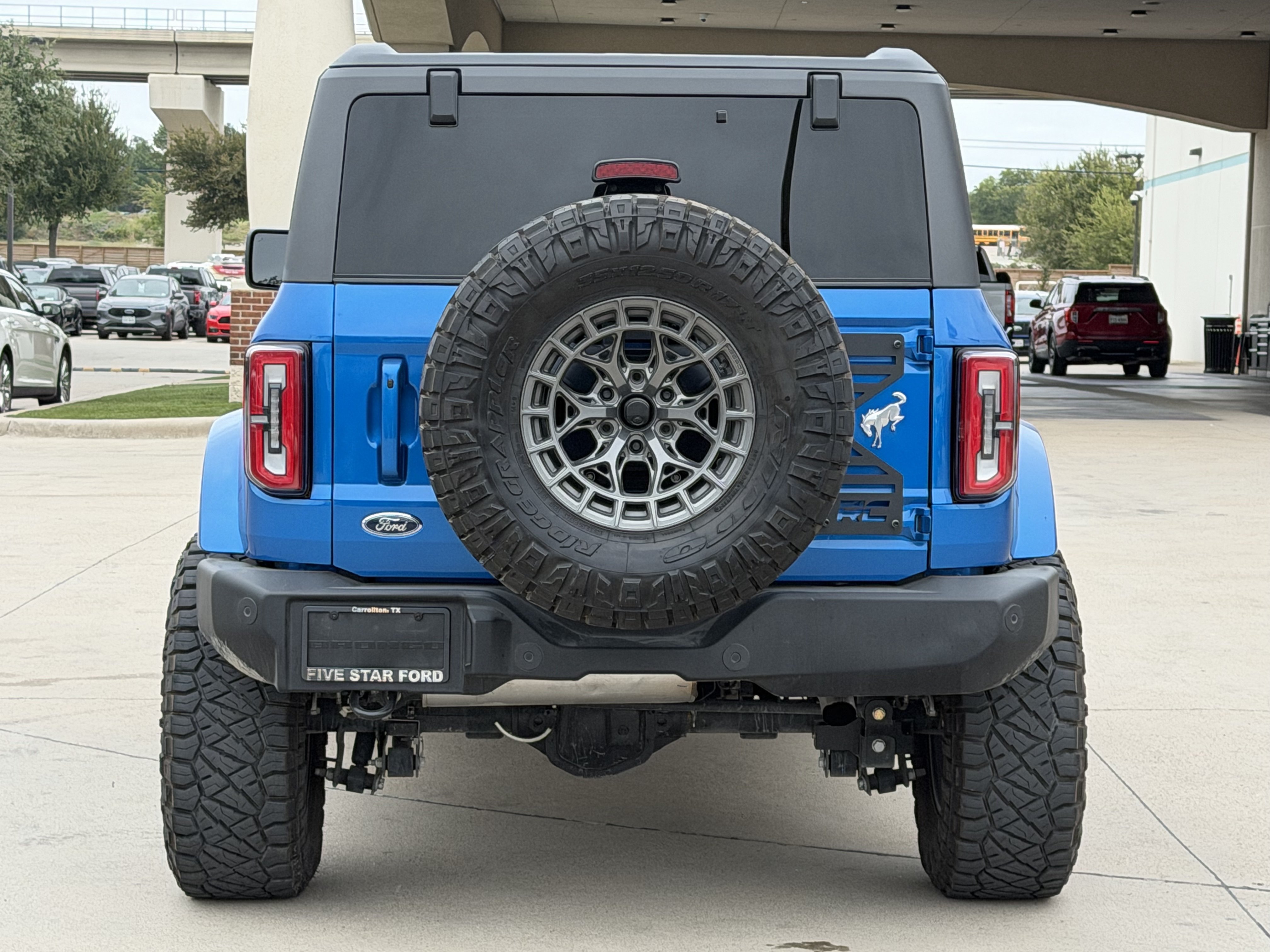 Used 2024 Ford Bronco Outer Banks AWD/4WD image 5