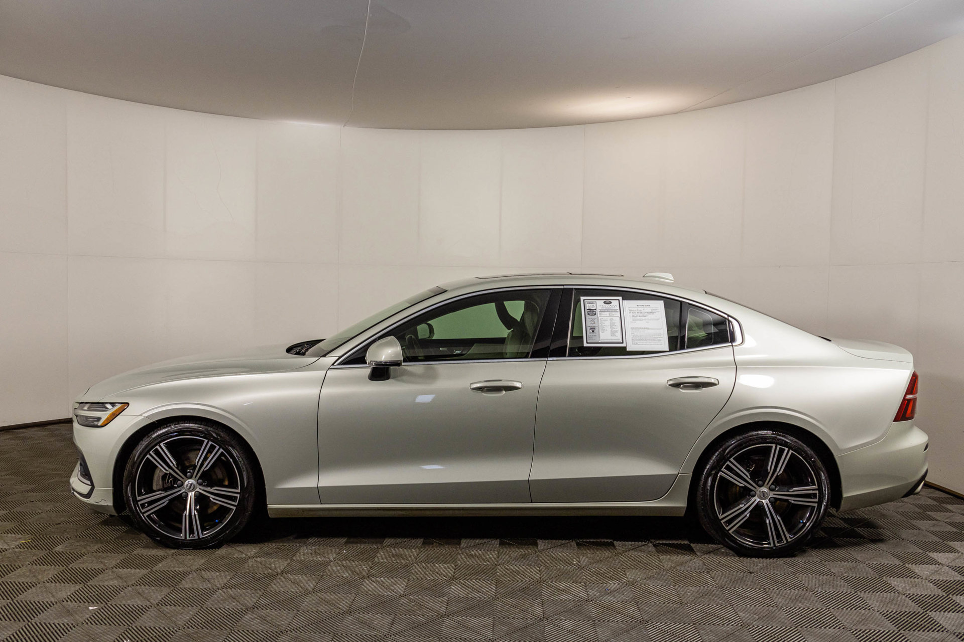 Used 2019 Volvo S60 T5 Inscription FWD image 23