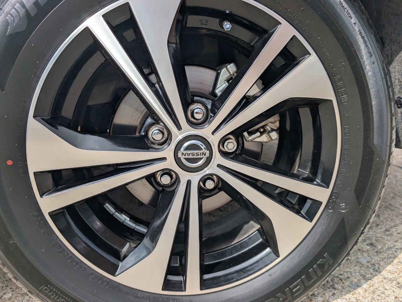 Certified 2023 Nissan Sentra SV FWD image 7