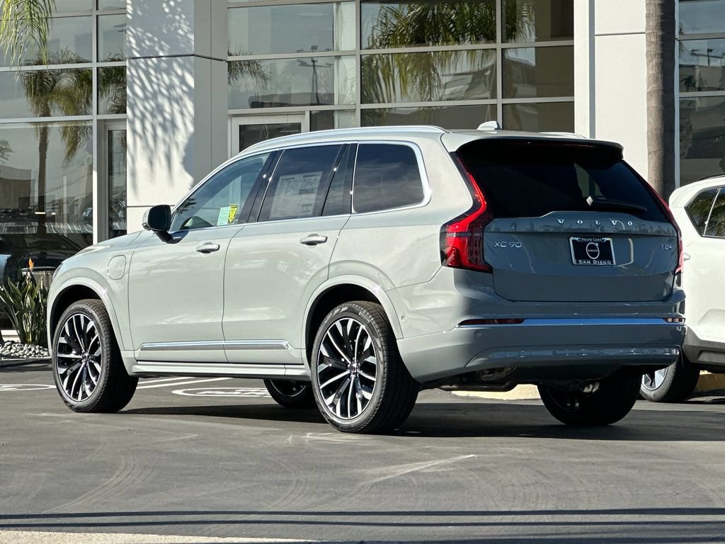 New 2026 Volvo XC90 T8 Plus w/ Protection Package Premier AWD/4WD image 3