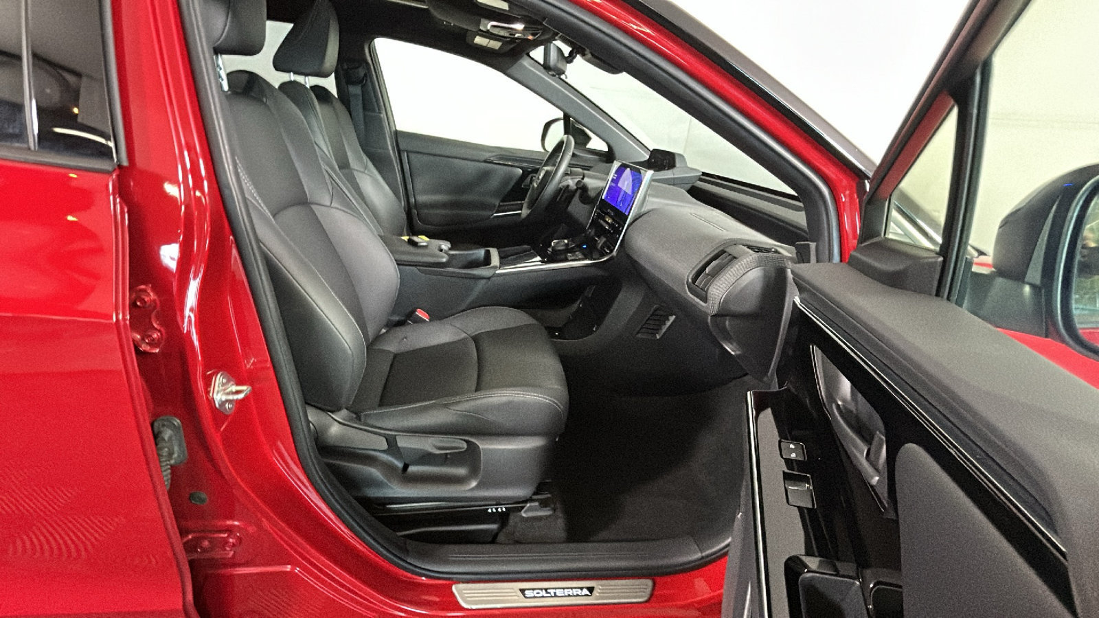 Used 2023 Subaru Solterra AWD image 37