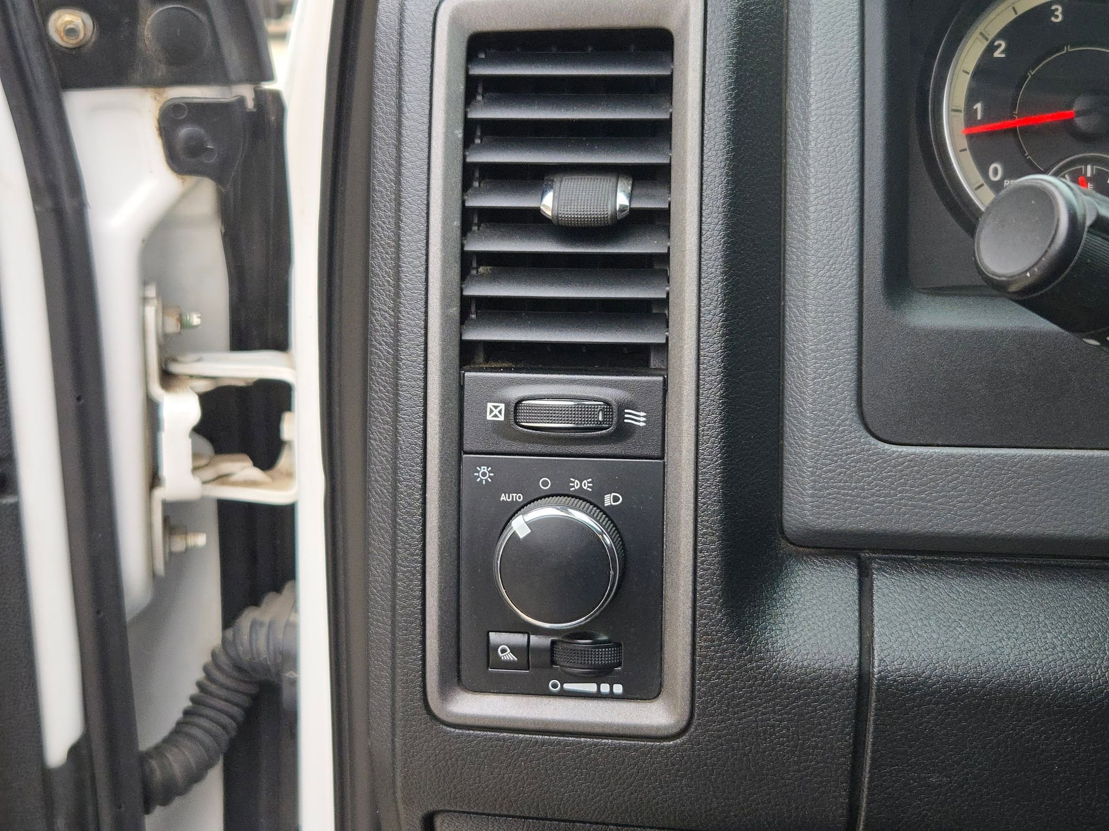 Used 2016 RAM 1500 Tradesman w/ Power & Remote Entry Group RWD image 22