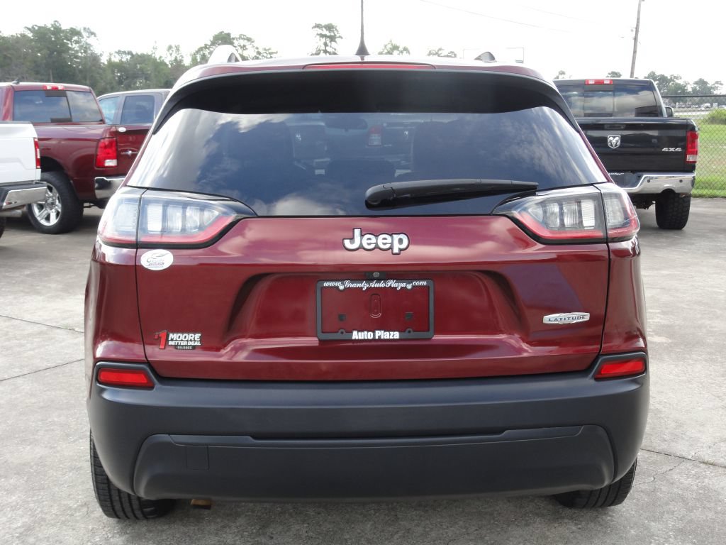 Used 2019 Jeep Cherokee Latitude Plus FWD image 4