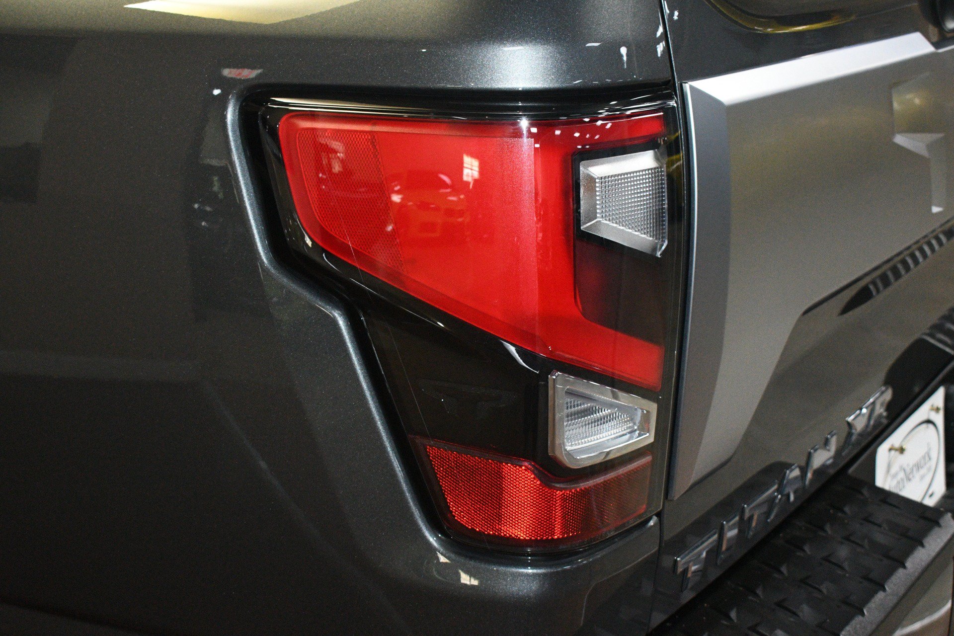 Used 2023 Nissan Titan Platinum Reserve w/ Moonroof Package AWD/4WD image 60