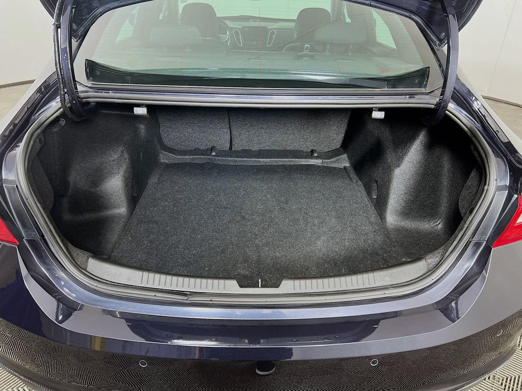 Used 2022 Chevrolet Malibu LS w/ Driver Confidence Package II FWD image 23