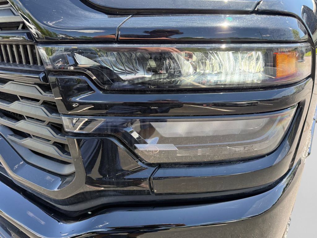 New 2026 RAM 3500 Big Horn AWD/4WD image 22