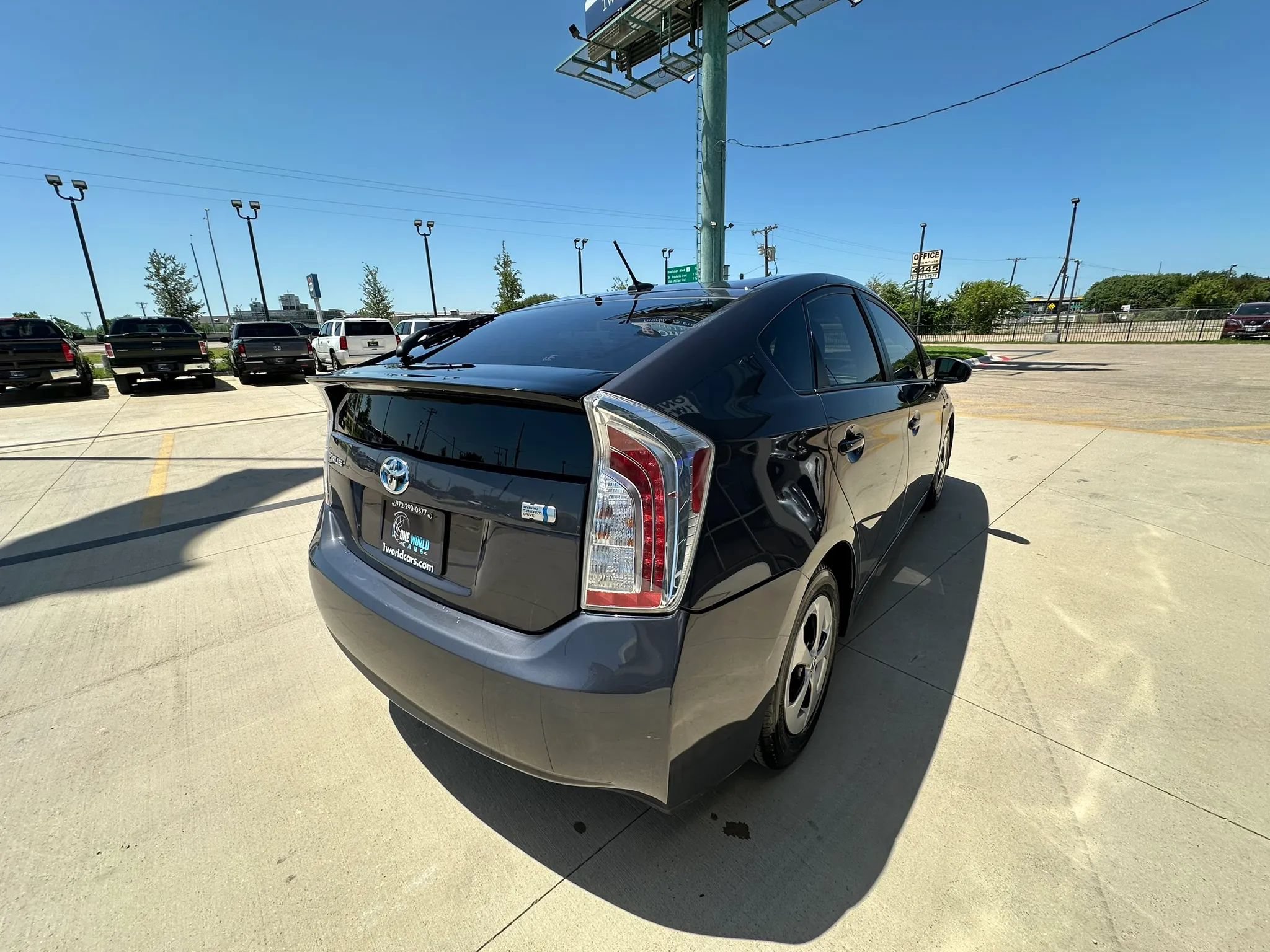 Used 2015 Toyota Prius Three FWD image 5