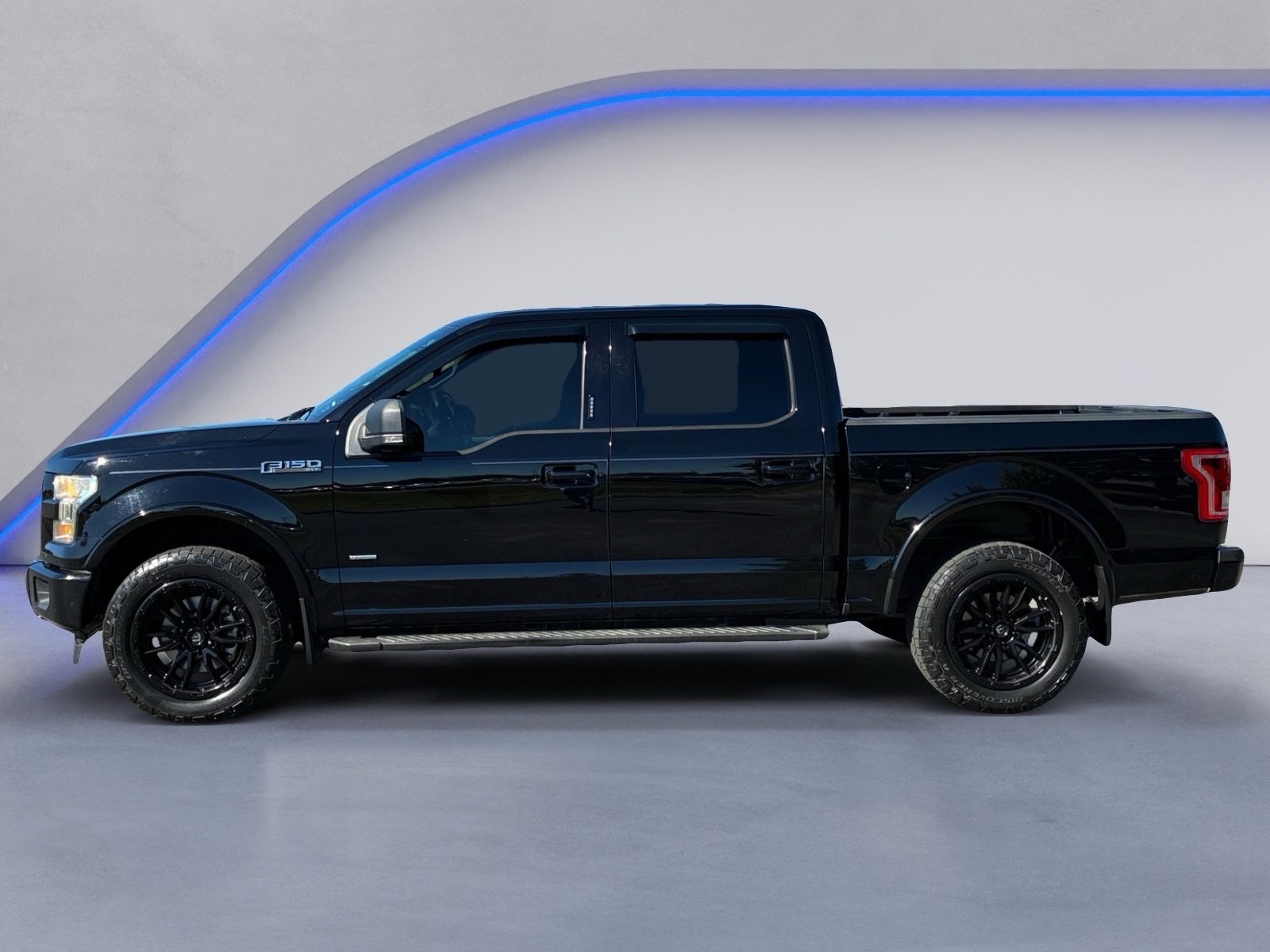 Used 2017 Ford F150 XLT w/ Equipment Group 302A Luxury AWD/4WD image 7
