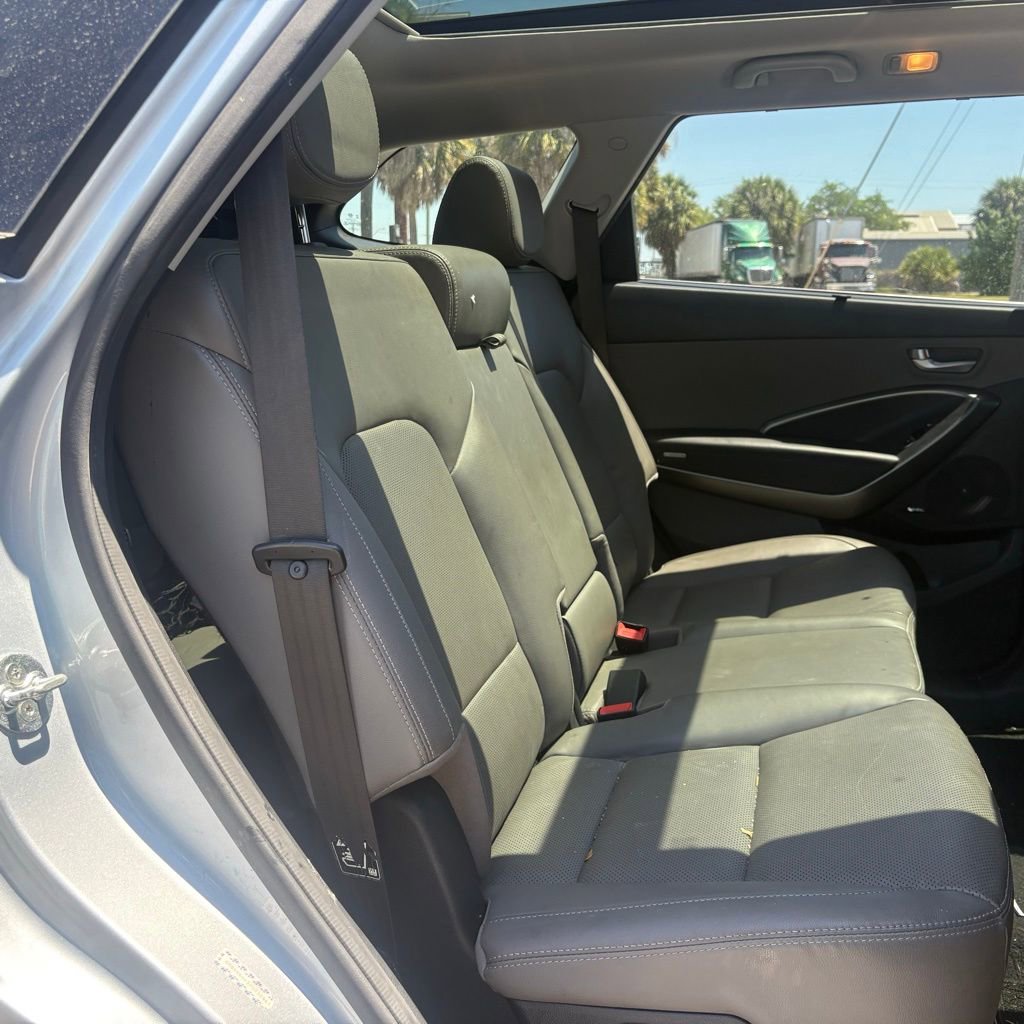 Used 2017 Hyundai Santa Fe SE image 15