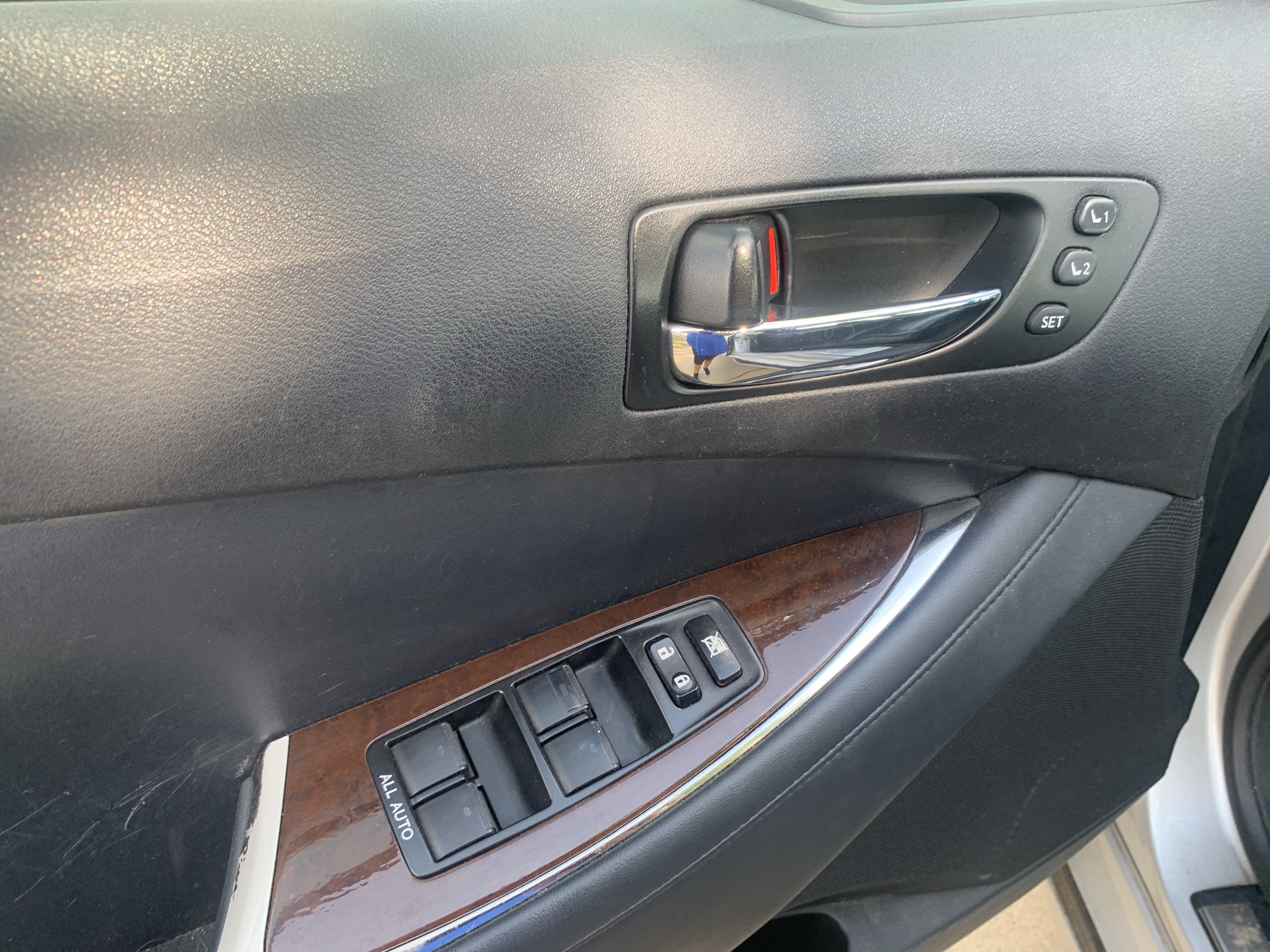 Used 2010 Lexus ES 350 w/ Preferred Accessory Package FWD image 13
