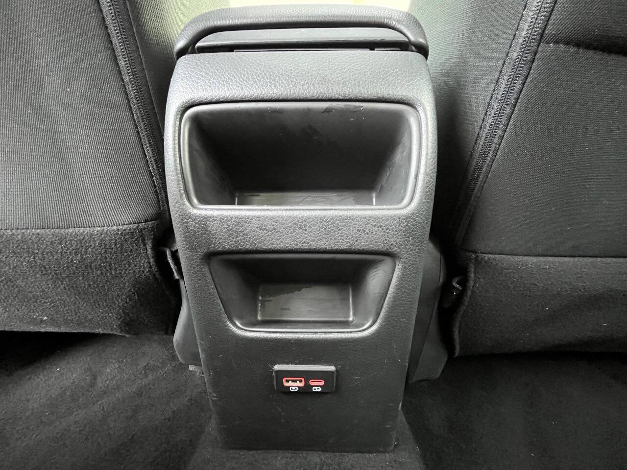 Used 2019 Nissan Sentra SV w/ Special Edition Package FWD image 20