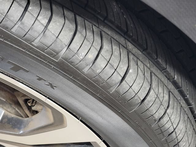 Used 2023 Subaru Forester Limited AWD/4WD image 11