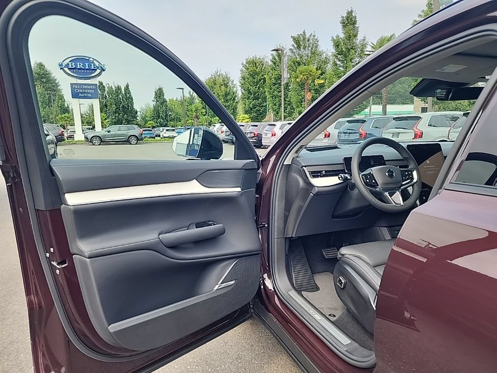 New 2026 Volvo EX90 Ultra AWD/4WD image 9