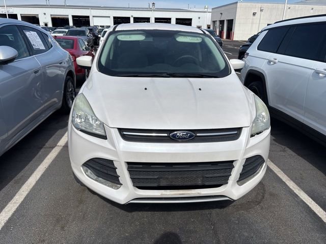 Used 2016 Ford Escape SE FWD image 2