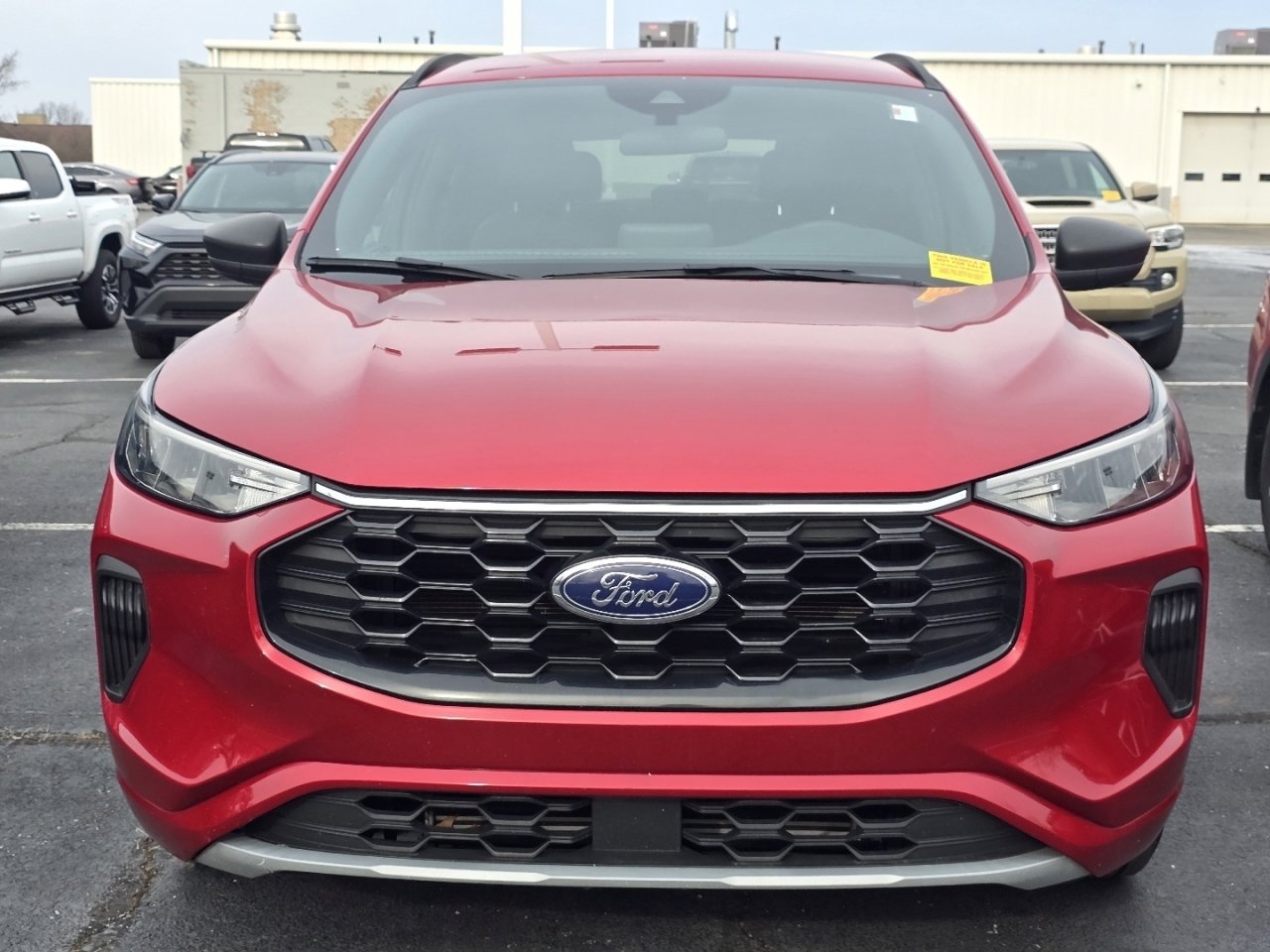 Used 2023 Ford Escape ST-Line image 2