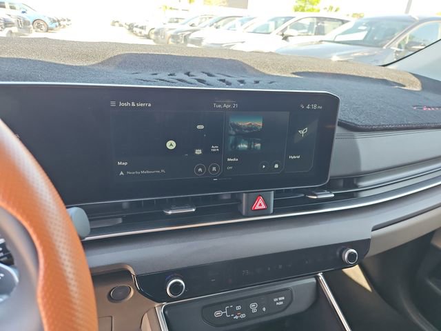 Certified 2025 Kia Carnival EX FWD image 25