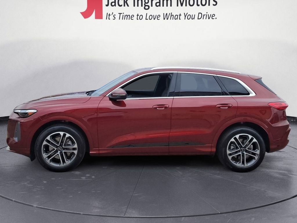 New 2025 Audi Q5 Prestige image 2