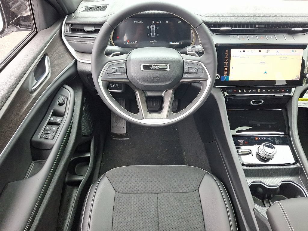 New 2026 Jeep Grand Cherokee Altitude AWD/4WD image 8