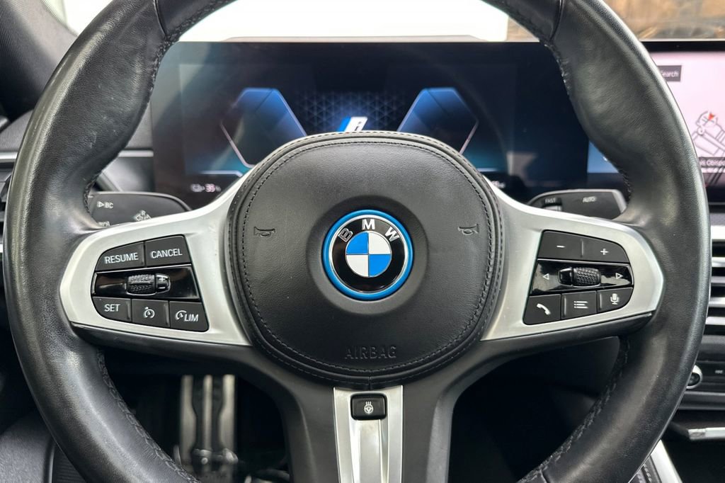 Used 2023 BMW i4 eDrive40 w/ M Sport Package image 26