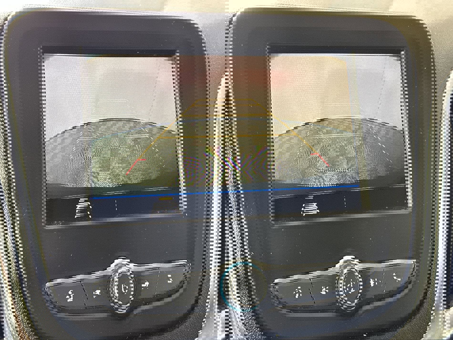 Used 2020 Chevrolet Equinox LT image 51