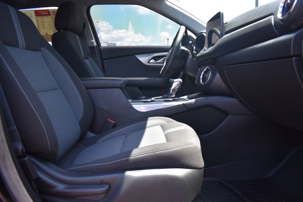 Used 2023 Chevrolet Blazer LT w/ Convenience Package FWD image 5