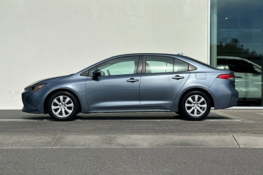 Used 2020 Toyota Corolla LE image 6