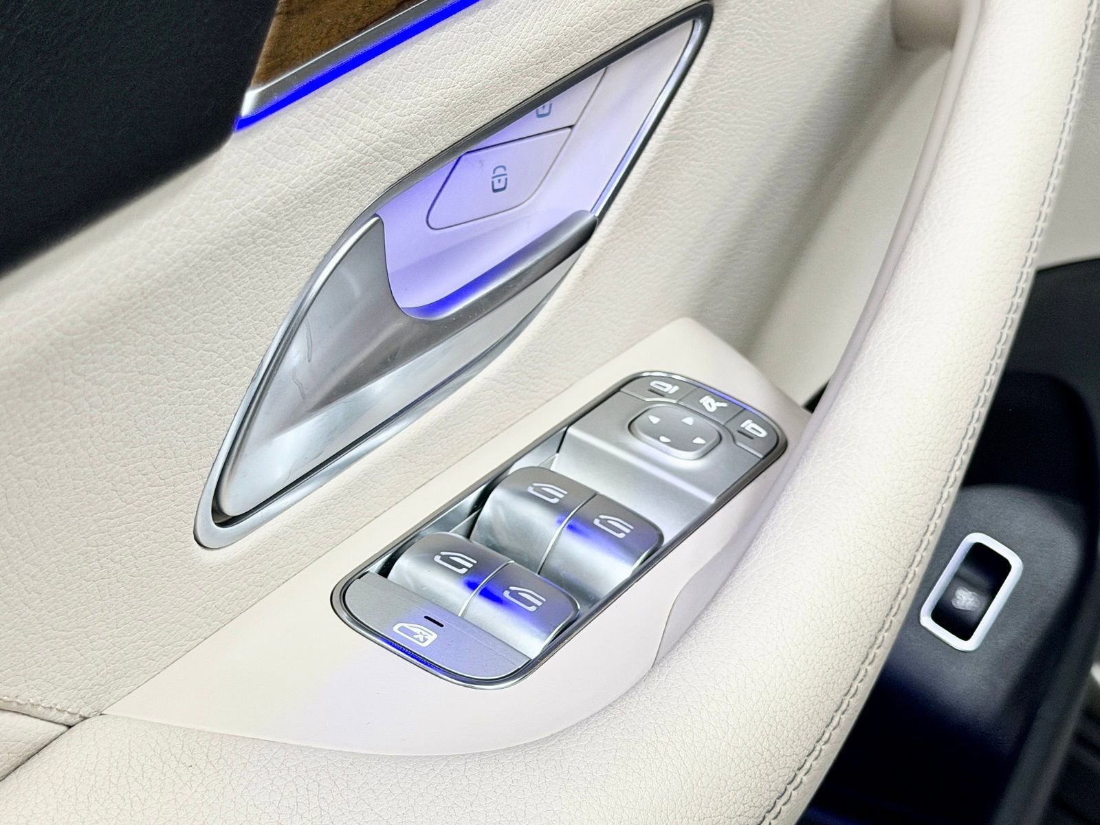 Certified 2023 Mercedes-Benz GLE 450 4MATIC image 23