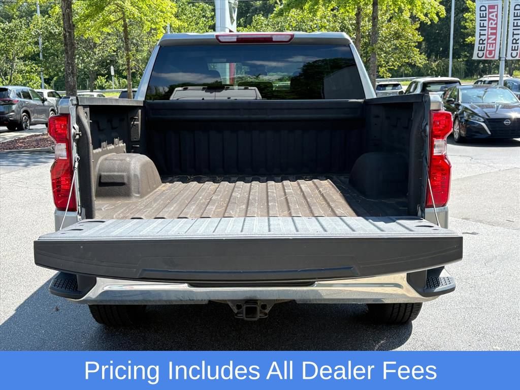 Used 2024 Chevrolet Silverado 1500 LT AWD/4WD image 25