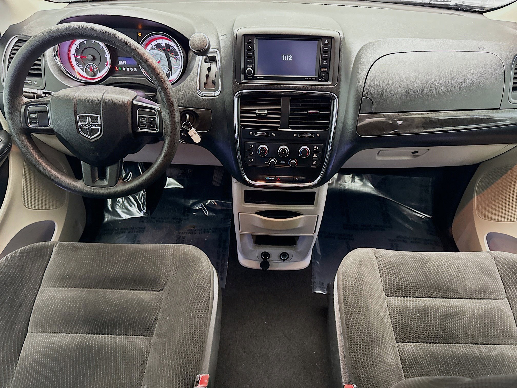 Used 2020 Dodge Grand Caravan SE image 14