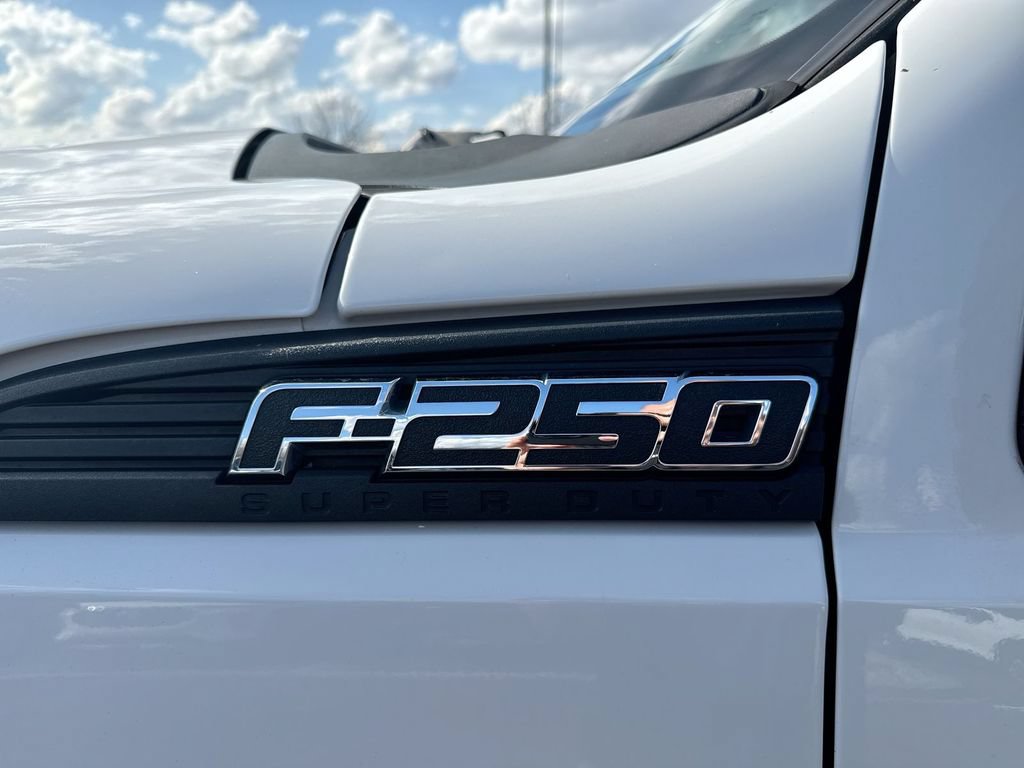 Used 2016 Ford F250 XL w/ Power Equipment Group AWD/4WD image 24
