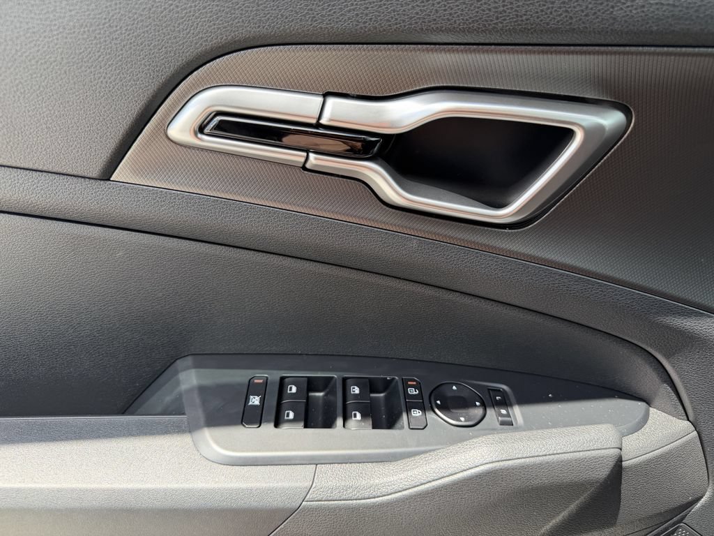 New 2027 Kia Sportage LX w/ LX Convenience Package FWD image 18