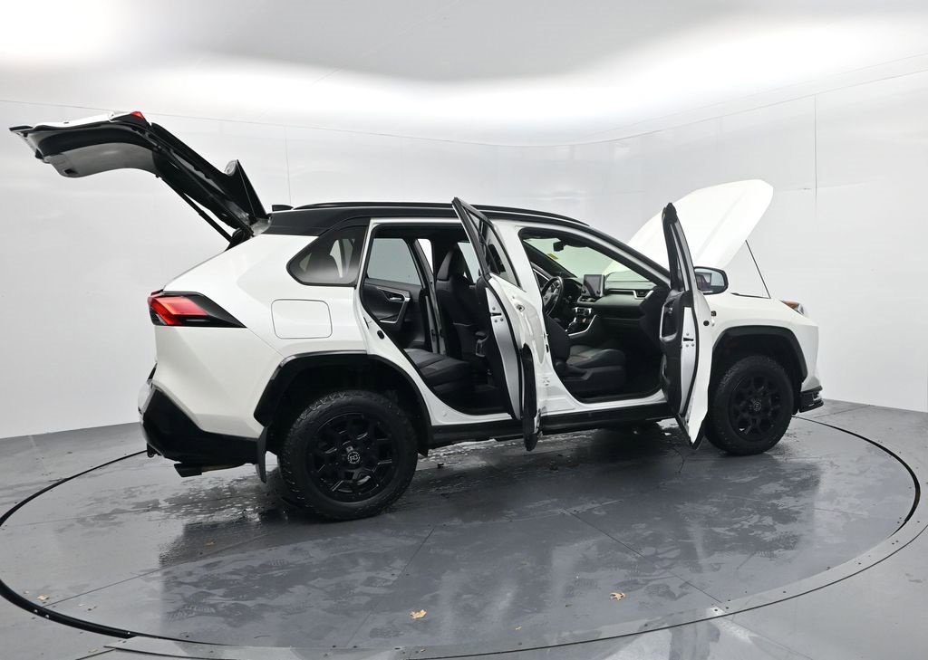 Used 2021 Toyota RAV4 XSE image 72