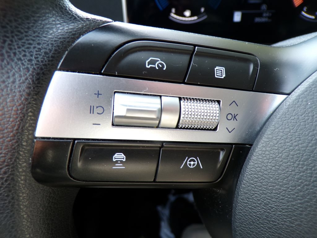 Certified 2025 Hyundai Tucson SEL AWD/4WD image 30