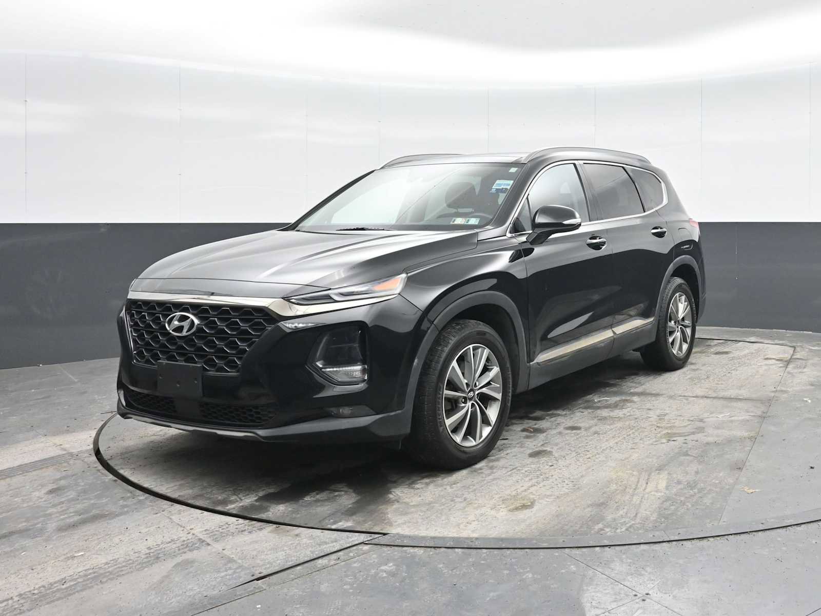 Used 2019 Hyundai Santa Fe Limited image 4