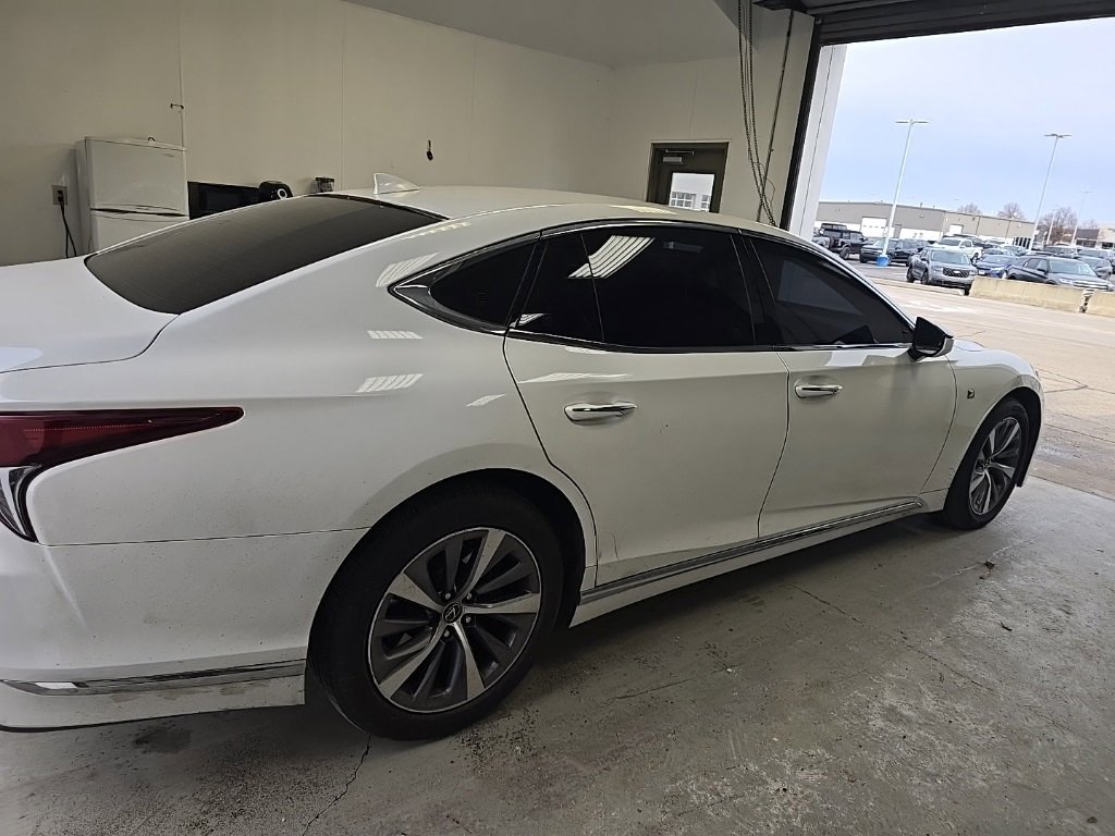 Used 2019 Lexus LS 500 AWD w/ Accessory Package (Z2) image 4