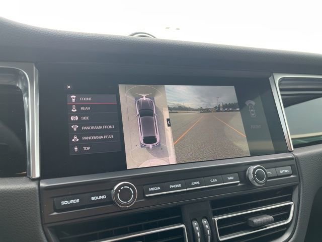 Used 2021 Porsche Macan S image 24