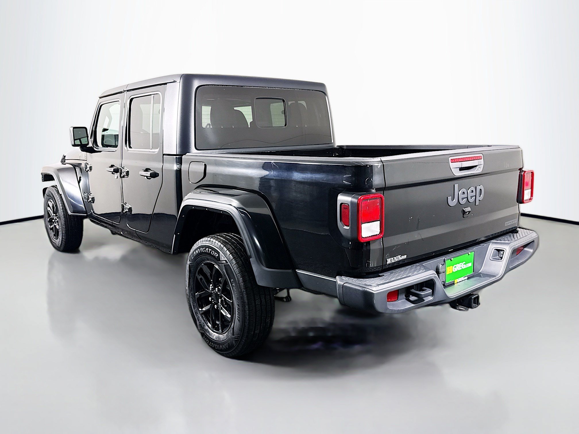 Used 2021 Jeep Gladiator Sport AWD/4WD image 7