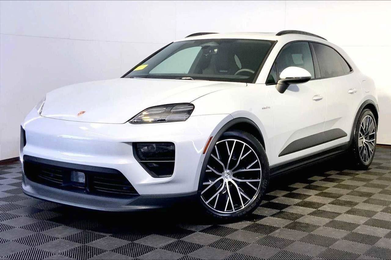 New 2025 Porsche Macan Electric image 73