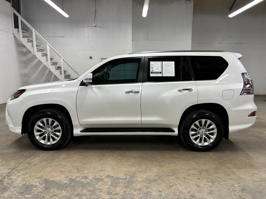 Used 2023 Lexus GX 460 Premium w/ Premium Package AWD/4WD image 5