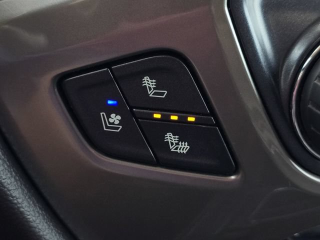 Used 2019 Chevrolet Silverado 2500 High Country AWD/4WD image 34