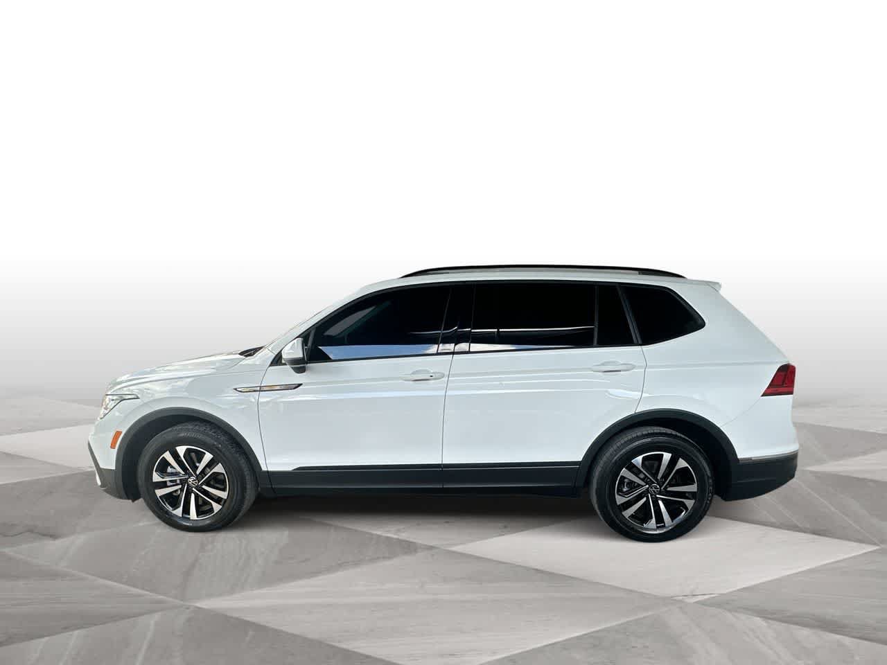 Used 2024 Volkswagen Tiguan S FWD image 5